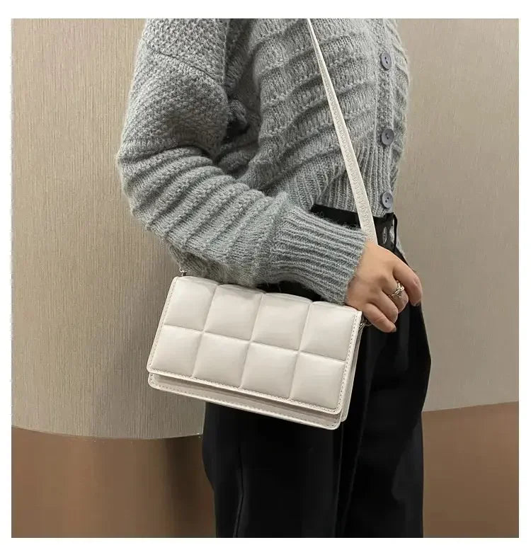 VeroTorri Classic Mini Bag – Feminine Elegance in PU Leather