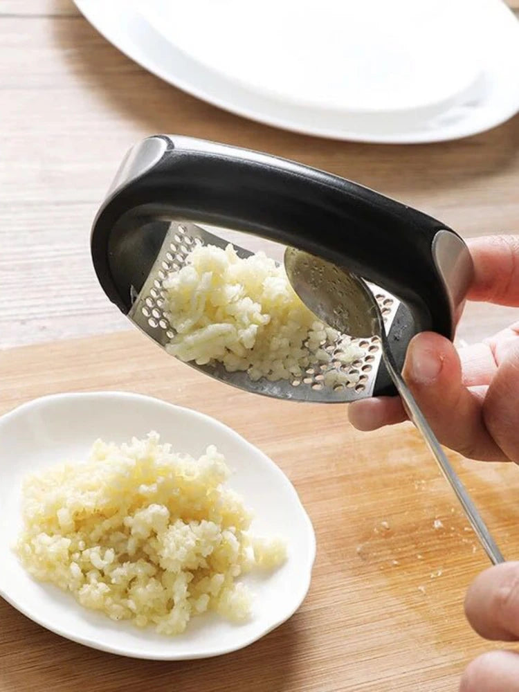 Stainless Steel Garlic Press – Easy Manual Crusher Tool