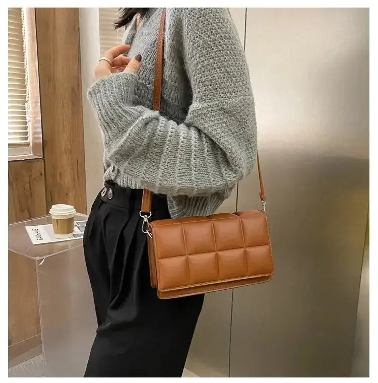 VeroTorri Classic Mini Bag – Feminine Elegance in PU Leather